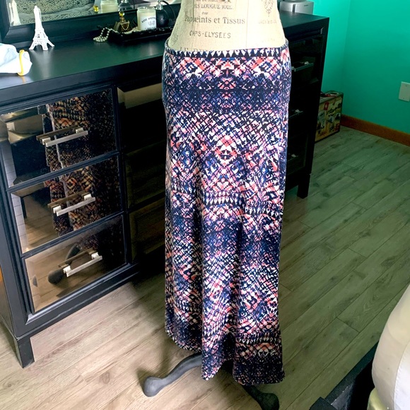 Lily Rose Dresses & Skirts - Maxi skirt - super soft & cute print with fold over waist